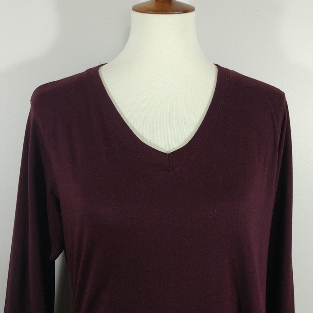 Top: NEW Canyon Guide V-Neck Long Sleeve - Picture 2 of 4